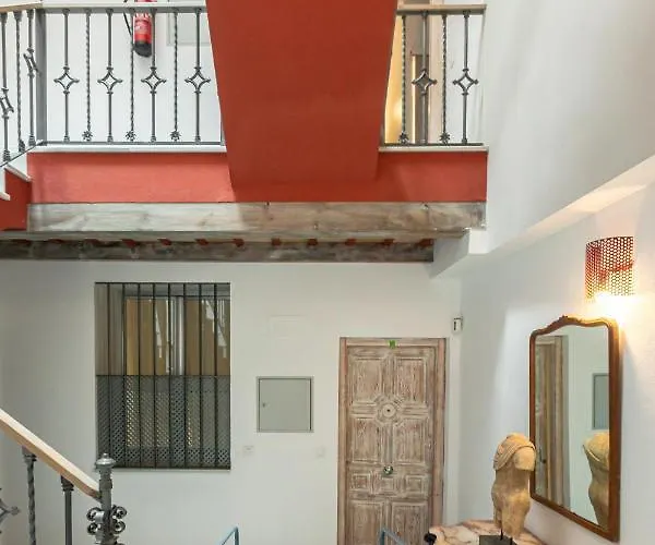 One&lux Alameda De Hercules Apartment