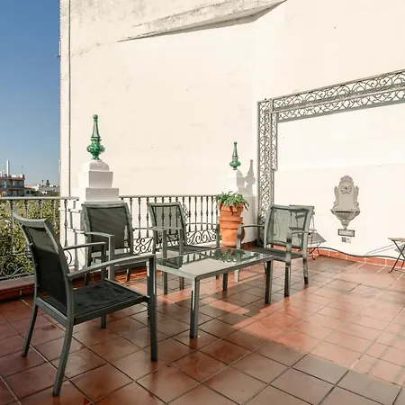 O&l Alameda De Hercules Apartmán
